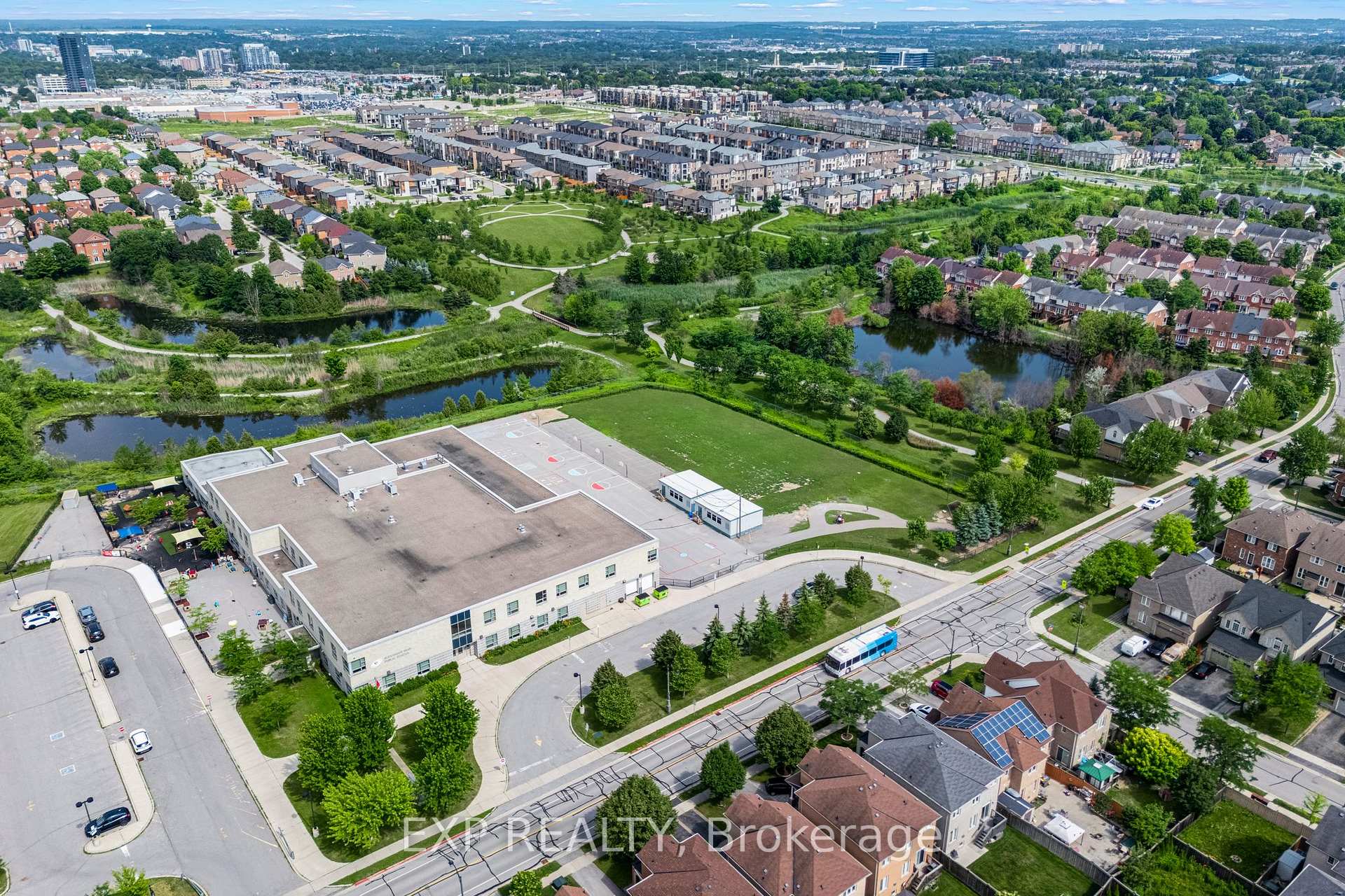 Photo 48 of 320 Dowson Loop, Newmarket, Woodland Hill — HOMEH