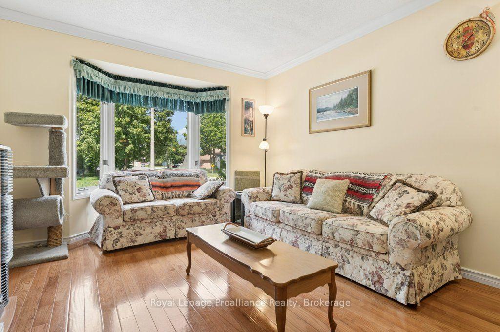 Photo 8 of 14 Parker Drive, Quinte West, Murray Ward — HOMEH