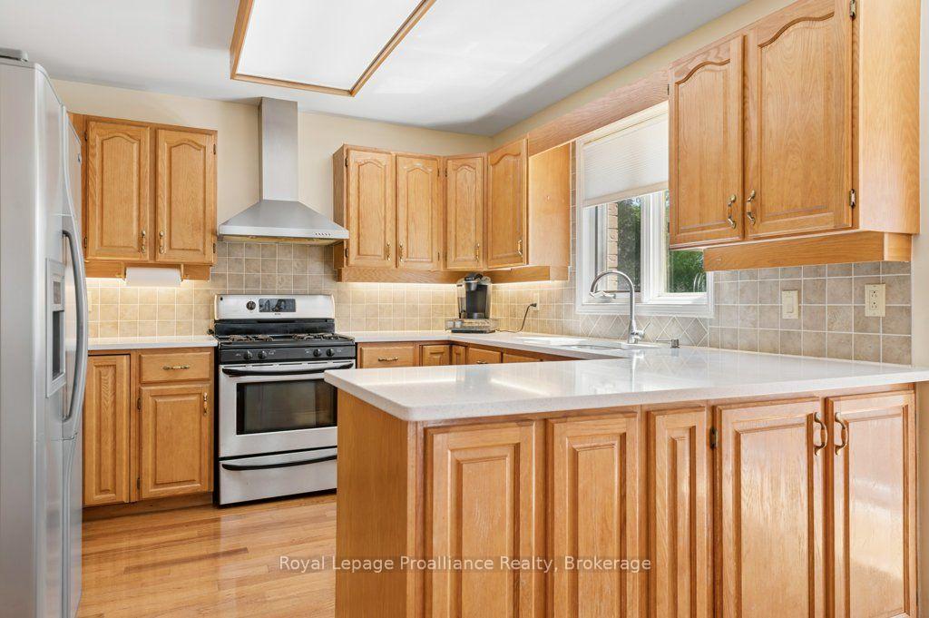 Photo 12 of 14 Parker Drive, Quinte West, Murray Ward — HOMEH