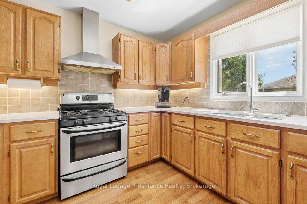 Photo 14 of 14 Parker Drive, Quinte West, Murray Ward — HOMEH
