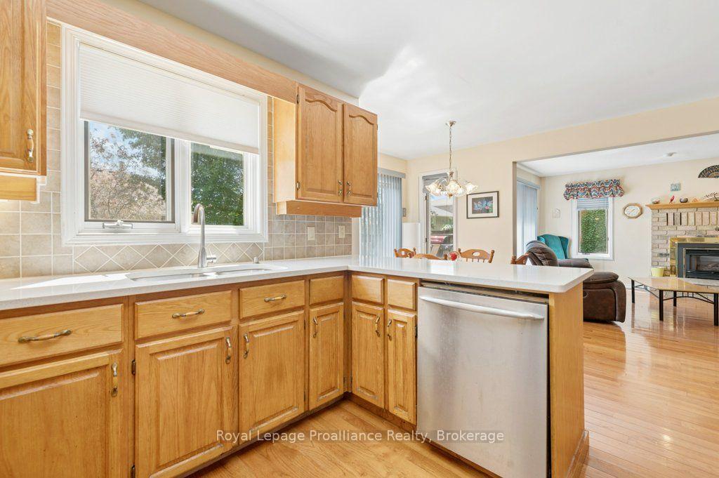 Photo 15 of 14 Parker Drive, Quinte West, Murray Ward — HOMEH