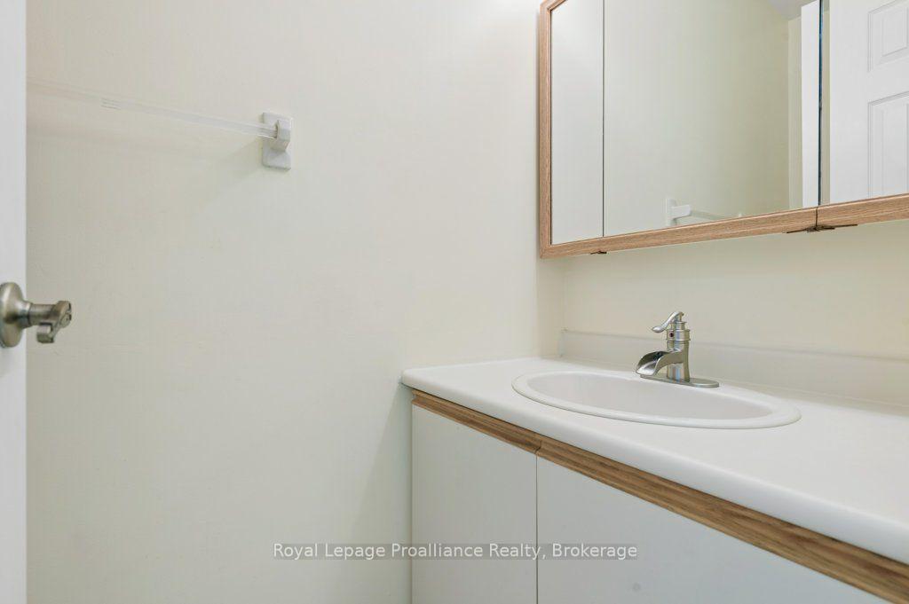 Photo 21 of 14 Parker Drive, Quinte West, Murray Ward — HOMEH