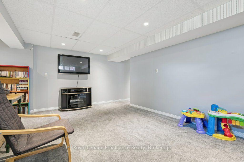 Photo 32 of 14 Parker Drive, Quinte West, Murray Ward — HOMEH