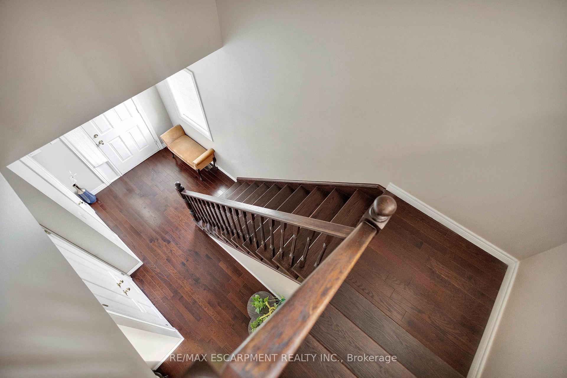 Photo 17 of Unit 8, 232 Stonehenge Drive, Hamilton, Ancaster — HOMEH