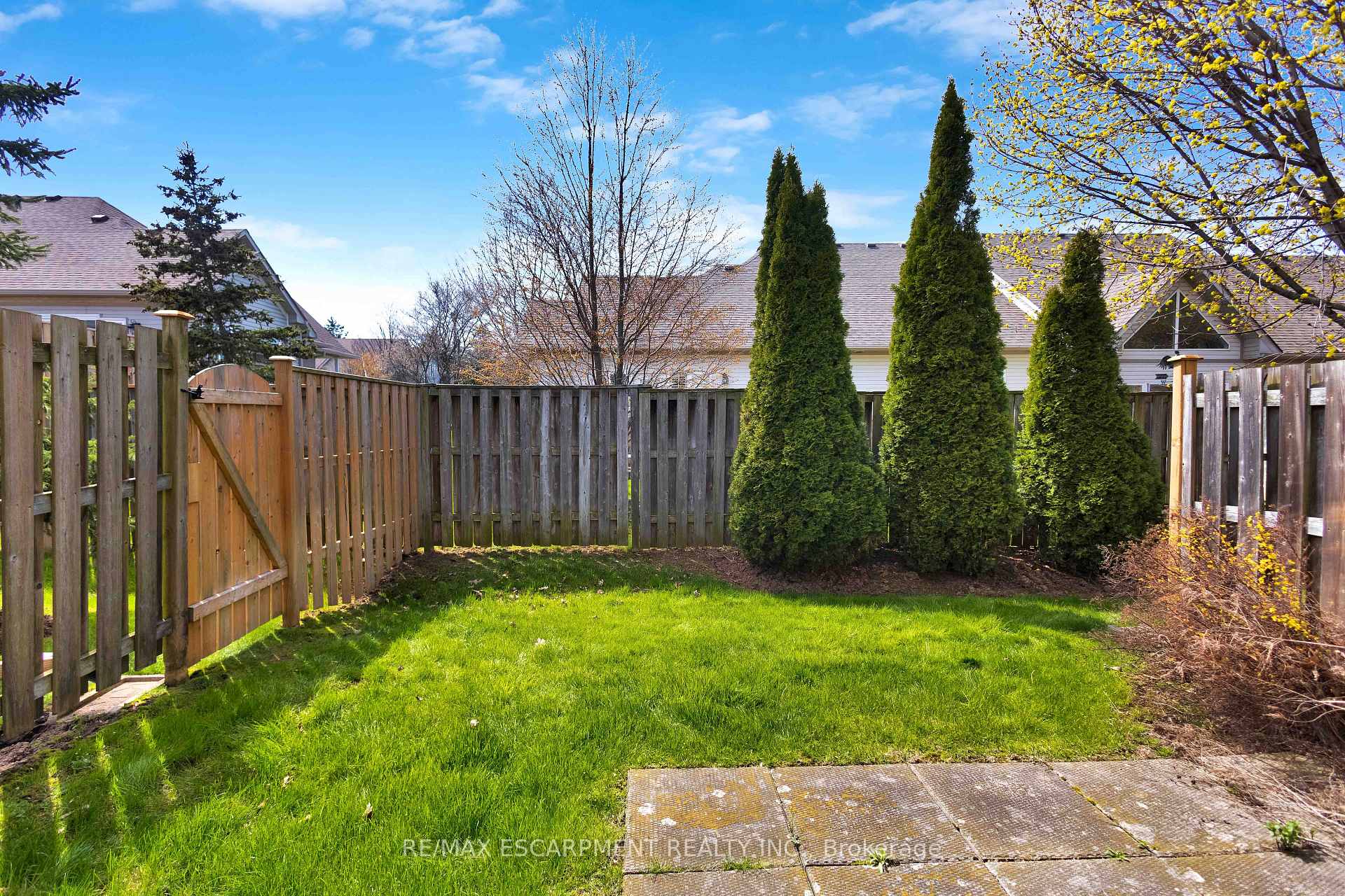 Photo 35 of Unit 8, 232 Stonehenge Drive, Hamilton, Ancaster — HOMEH