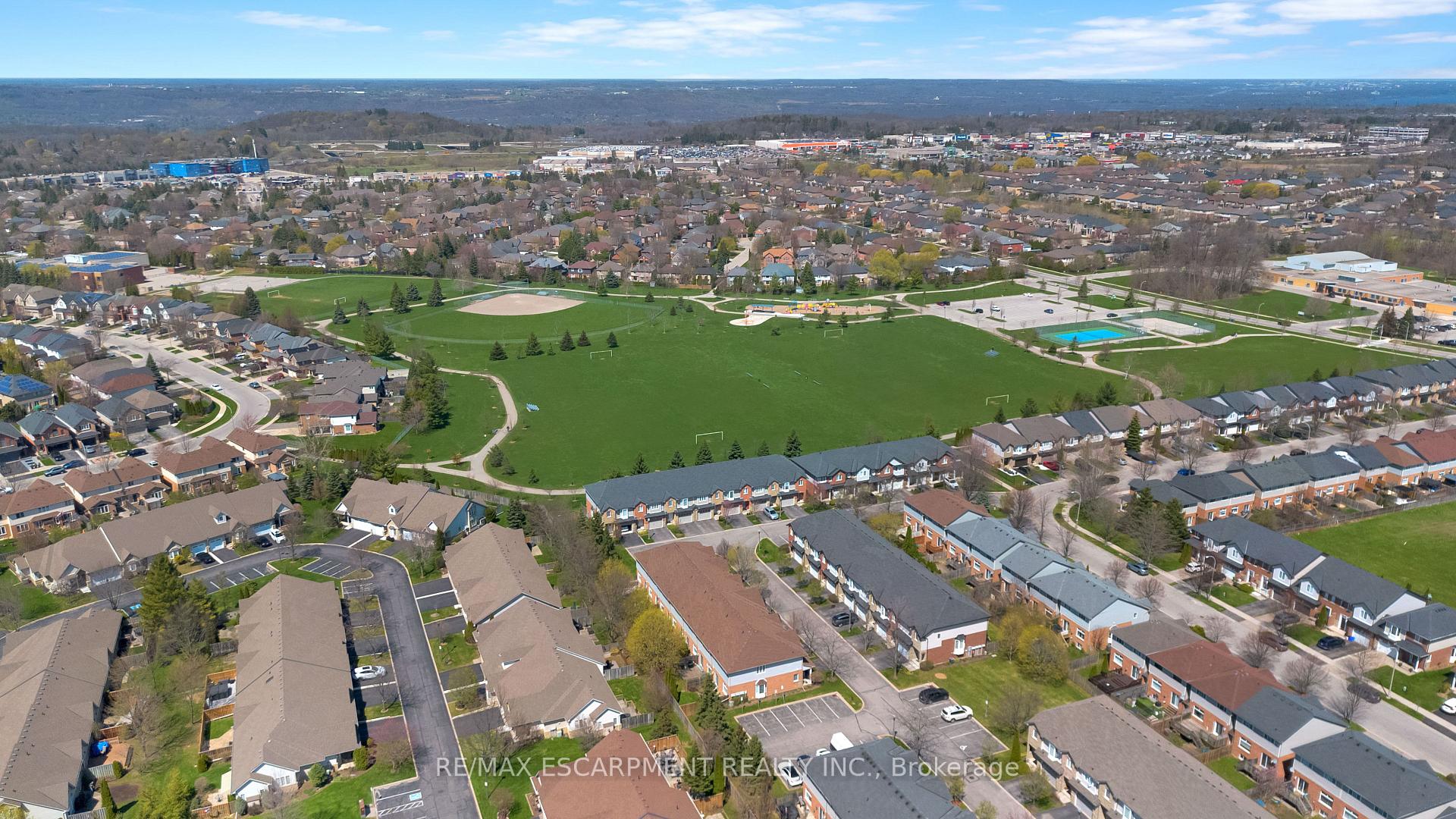 Photo 38 of Unit 8, 232 Stonehenge Drive, Hamilton, Ancaster — HOMEH