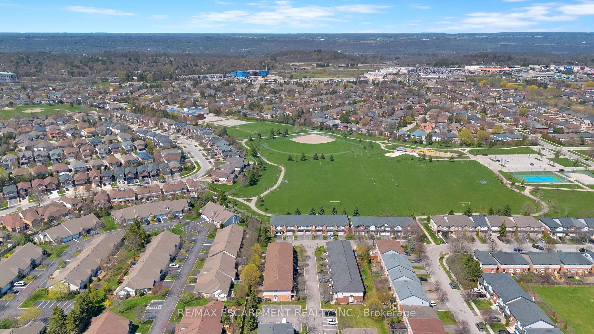 Photo 39 of Unit 8, 232 Stonehenge Drive, Hamilton, Ancaster — HOMEH