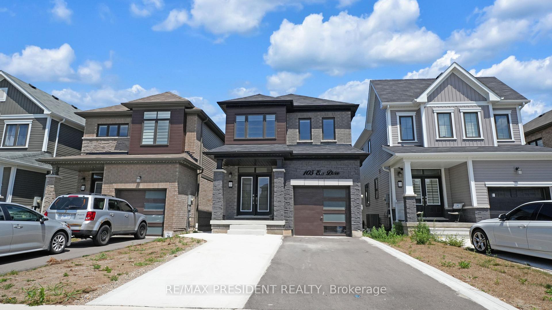 Photo 2 of 105 Eva Drive, Woolwich, Breslau — HOMEH