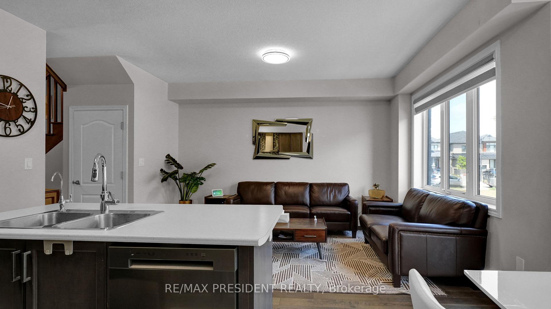 Photo 8 of 105 Eva Drive, Woolwich, Breslau — HOMEH
