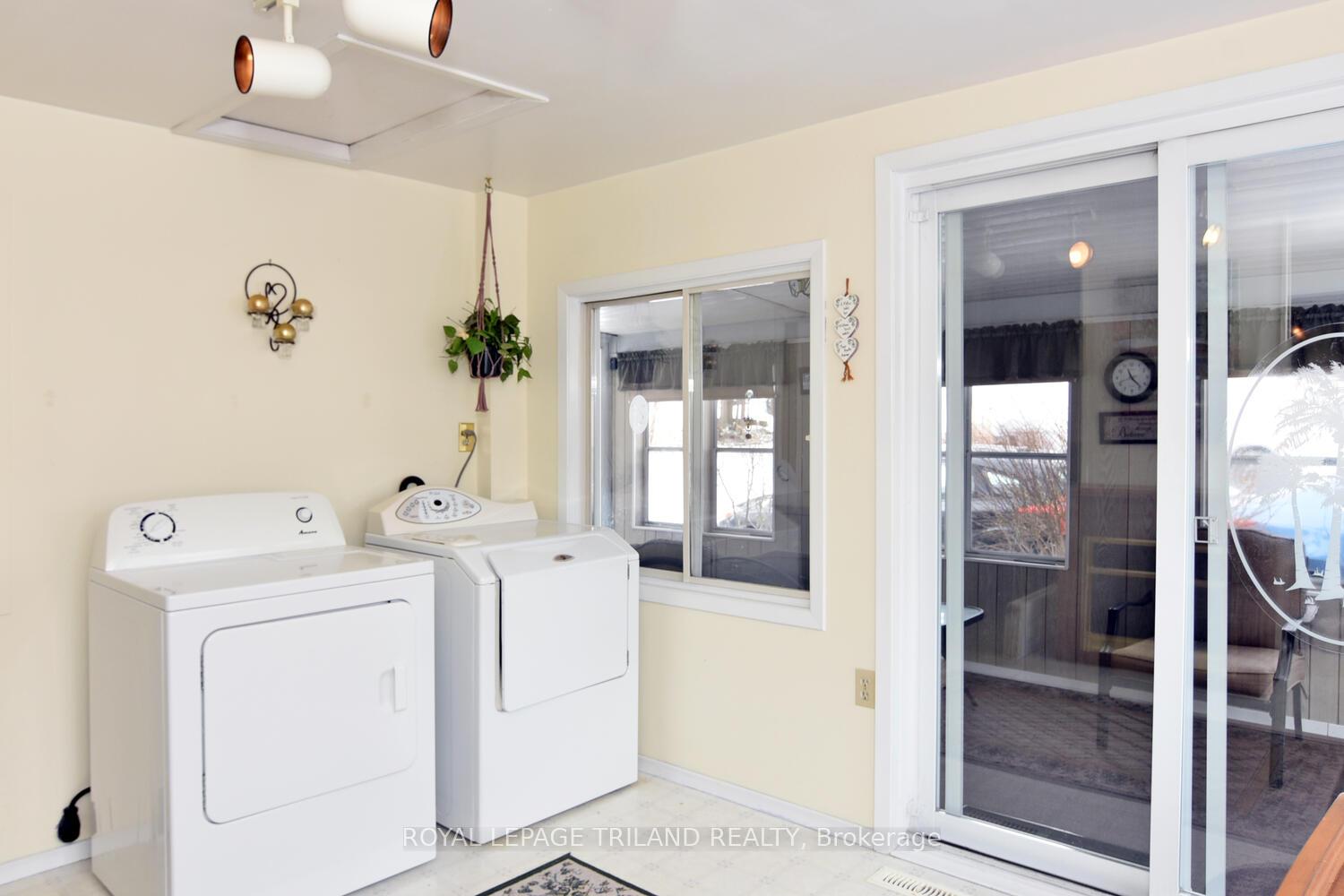 Photo 5 of Unit 27, 9385 Ipperwash Road, Lambton Shores — HOMEH