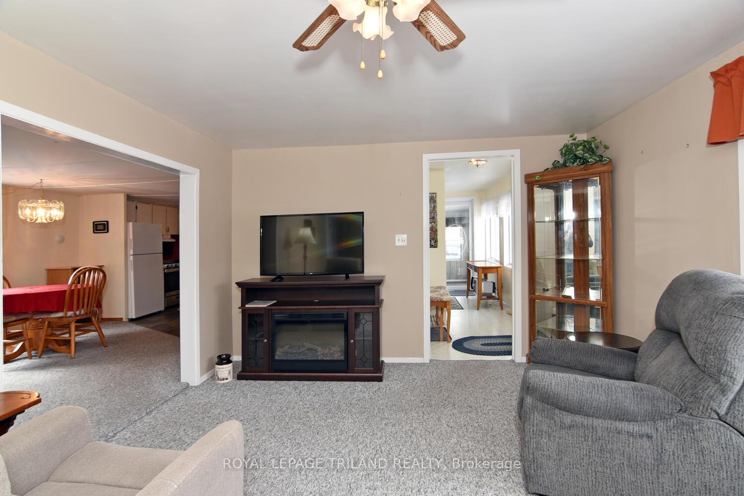 Photo 10 of Unit 27, 9385 Ipperwash Road, Lambton Shores — HOMEH