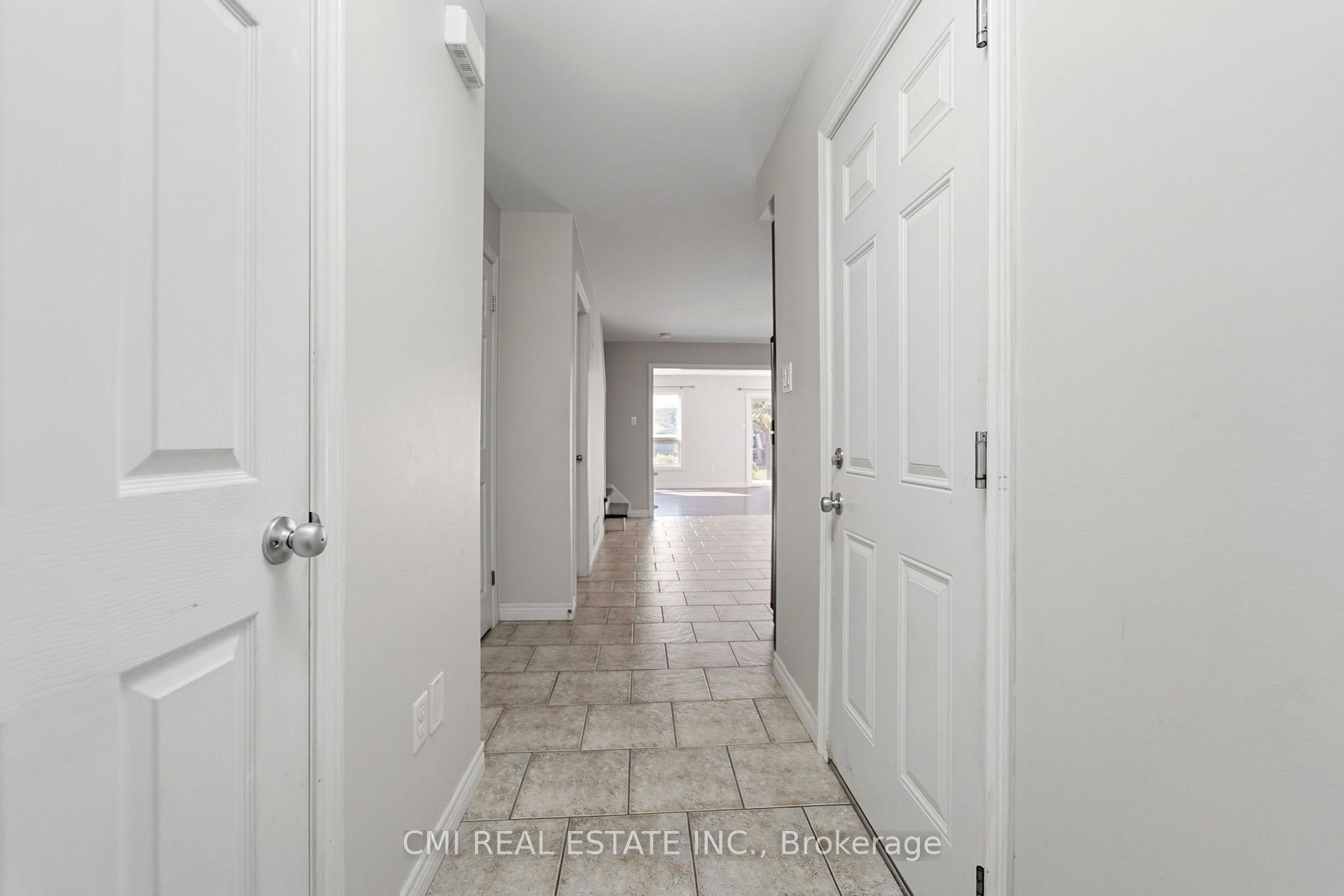 Photo 5 of Unit 40, 105 Bard Boulevard, Guelph, Pineridge/Westminster Woods — HOMEH