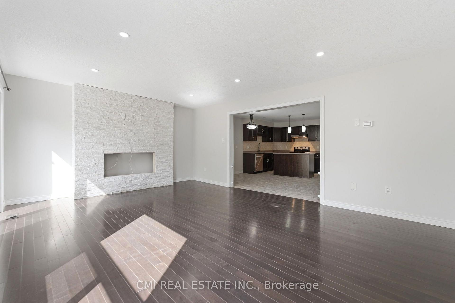 Photo 10 of Unit 40, 105 Bard Boulevard, Guelph, Pineridge/Westminster Woods — HOMEH