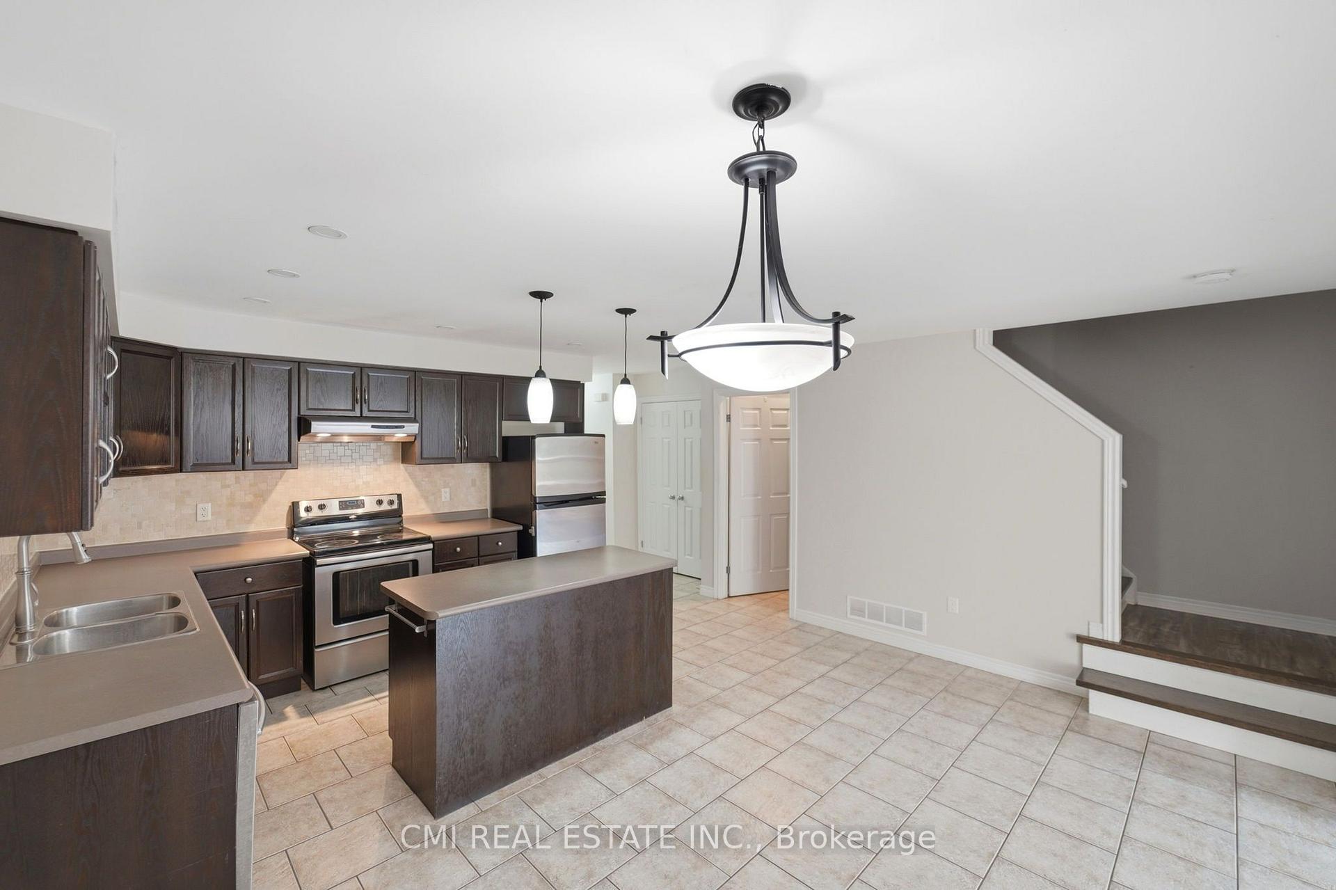 Photo 12 of Unit 40, 105 Bard Boulevard, Guelph, Pineridge/Westminster Woods — HOMEH