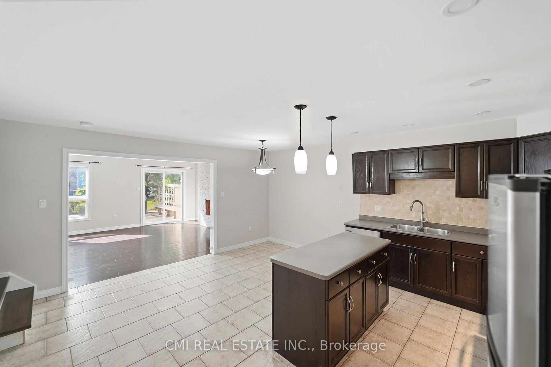 Photo 13 of Unit 40, 105 Bard Boulevard, Guelph, Pineridge/Westminster Woods — HOMEH