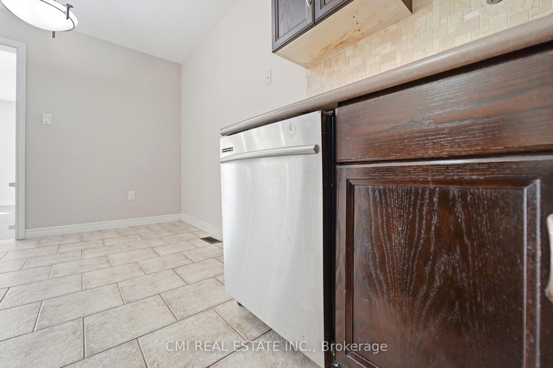 Photo 15 of Unit 40, 105 Bard Boulevard, Guelph, Pineridge/Westminster Woods — HOMEH