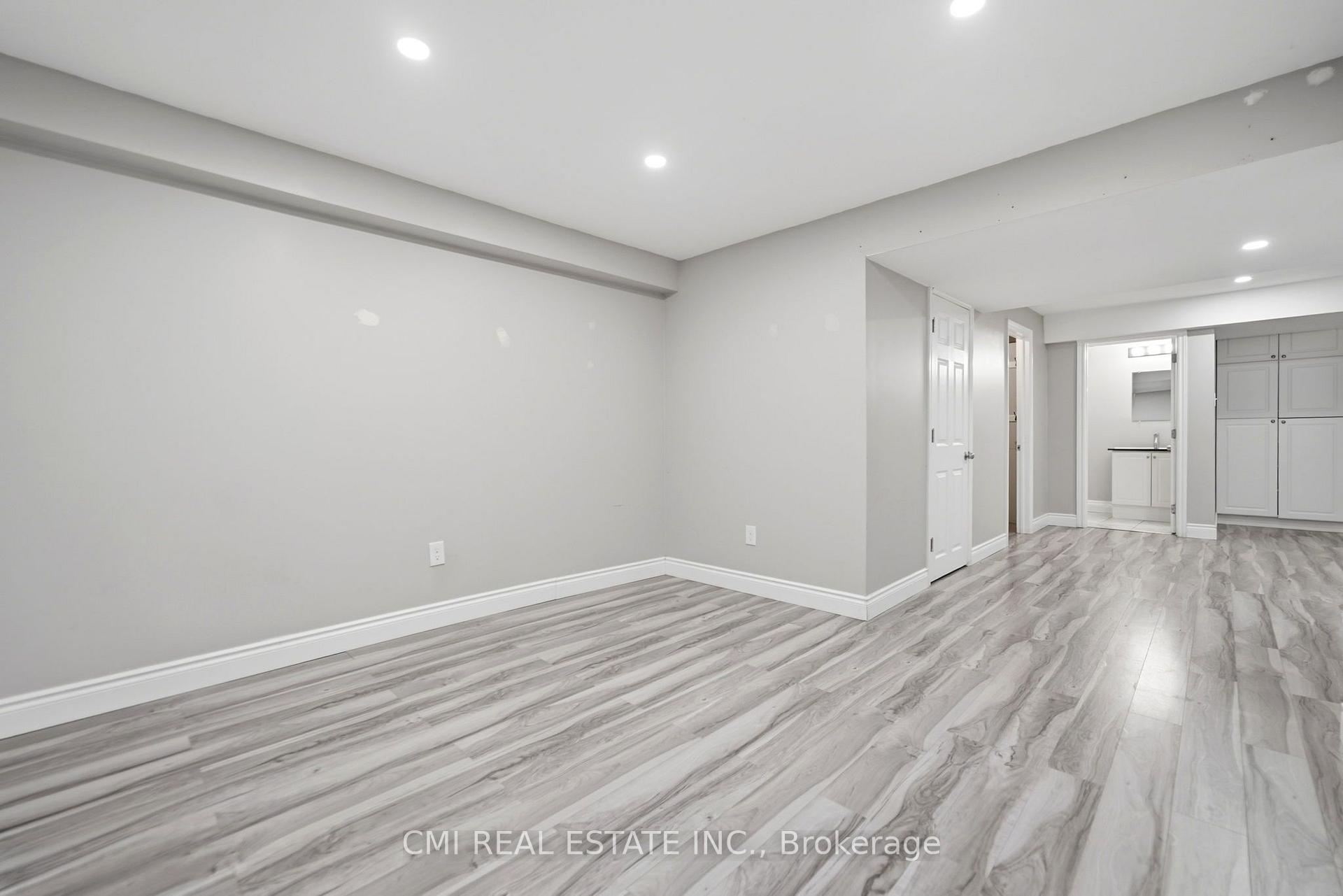 Photo 32 of Unit 40, 105 Bard Boulevard, Guelph, Pineridge/Westminster Woods — HOMEH