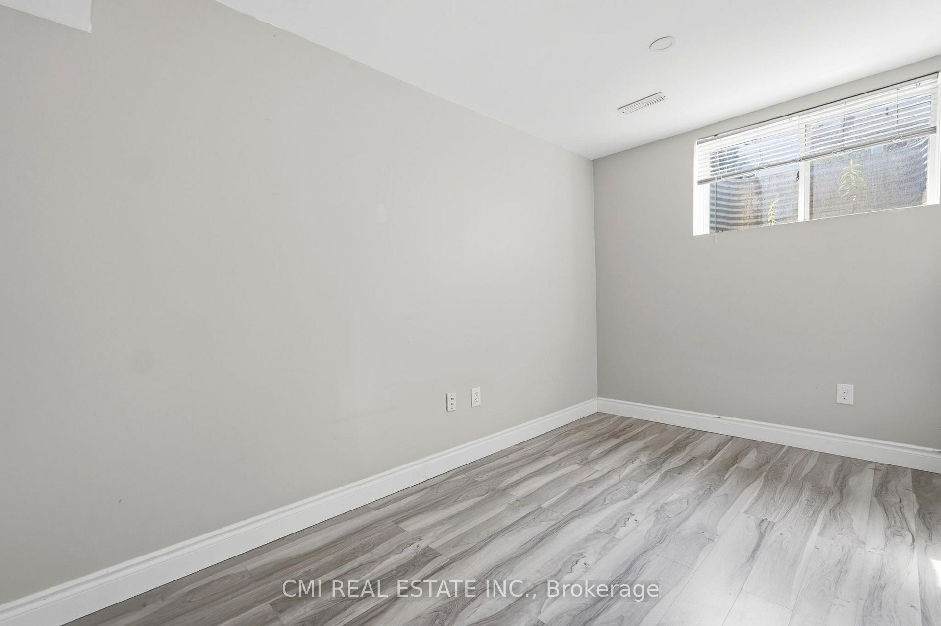 Photo 33 of Unit 40, 105 Bard Boulevard, Guelph, Pineridge/Westminster Woods — HOMEH