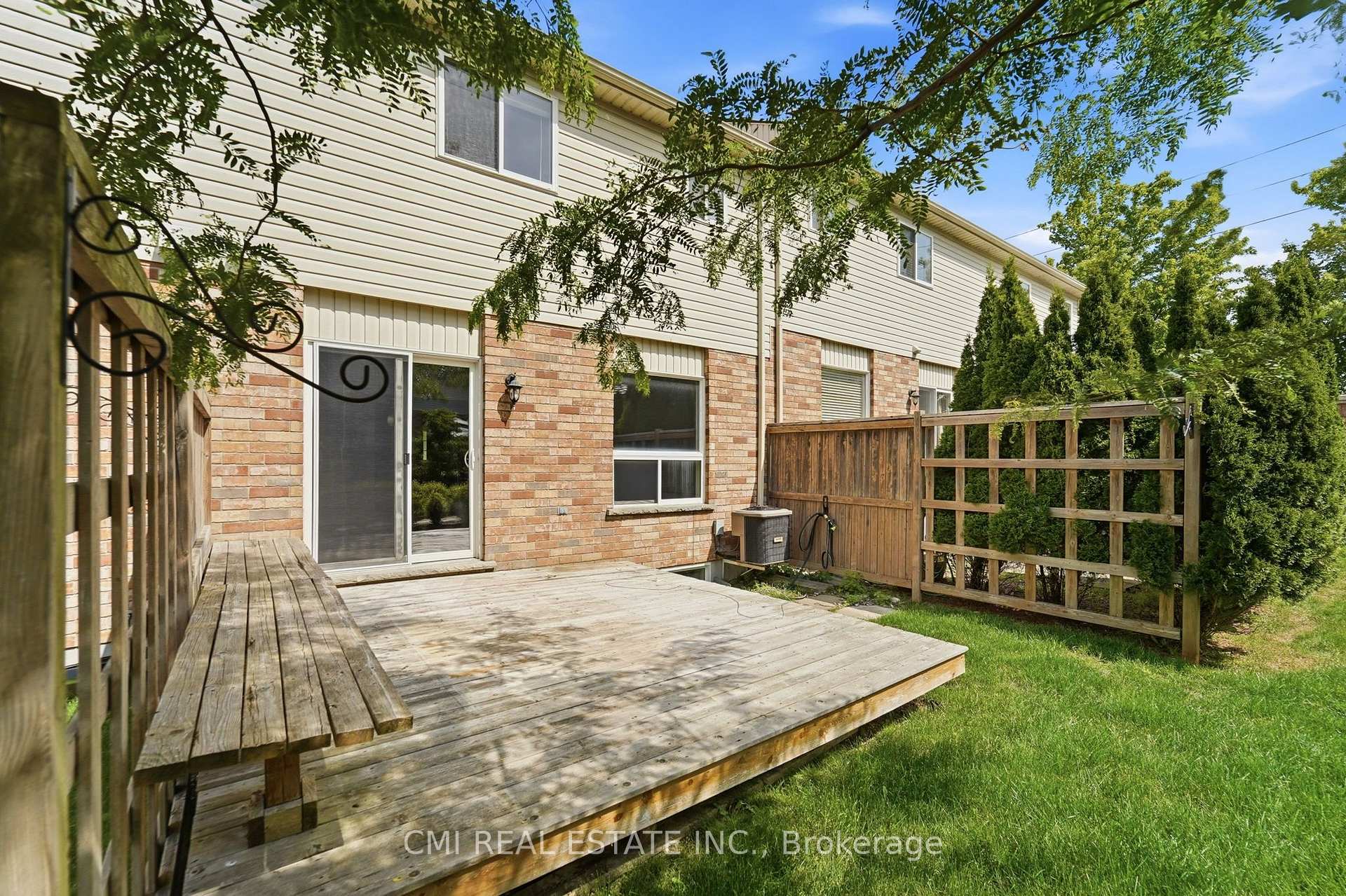 Photo 42 of Unit 40, 105 Bard Boulevard, Guelph, Pineridge/Westminster Woods — HOMEH