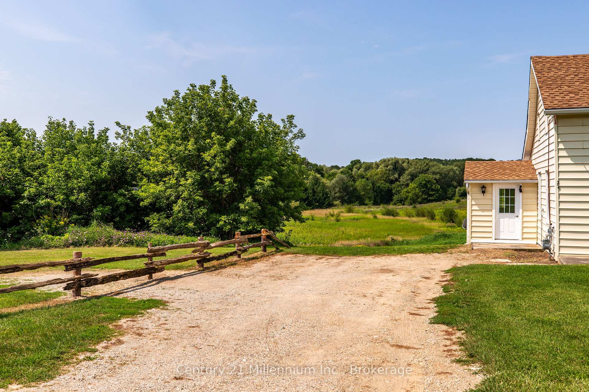 Photo 6 of 306 David Winkler Parkway, West Grey — HOMEH