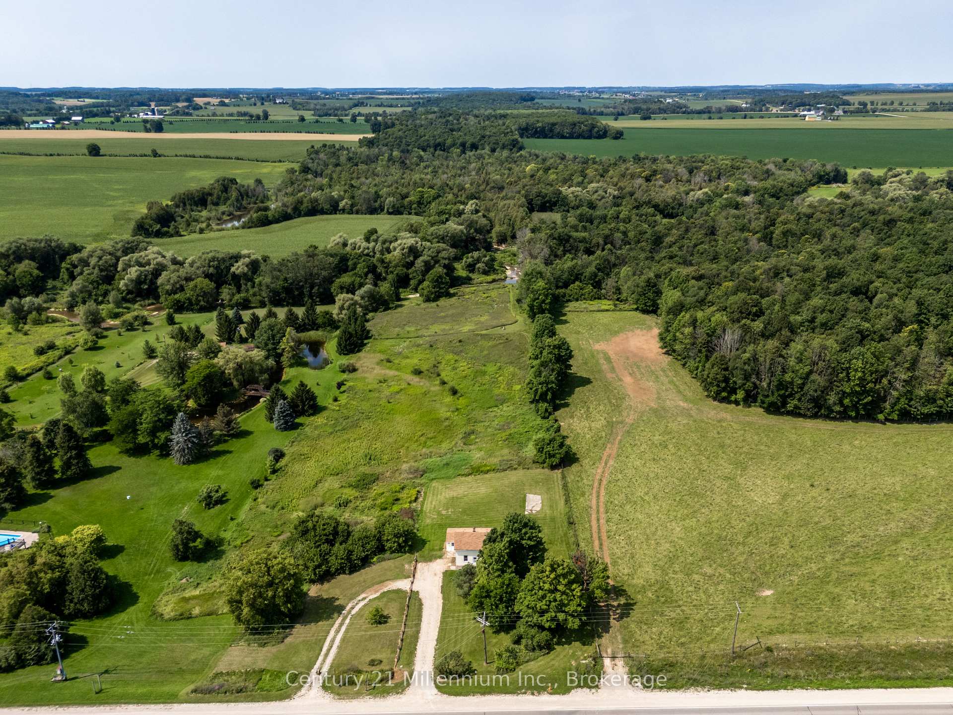 Photo 7 of 306 David Winkler Parkway, West Grey — HOMEH