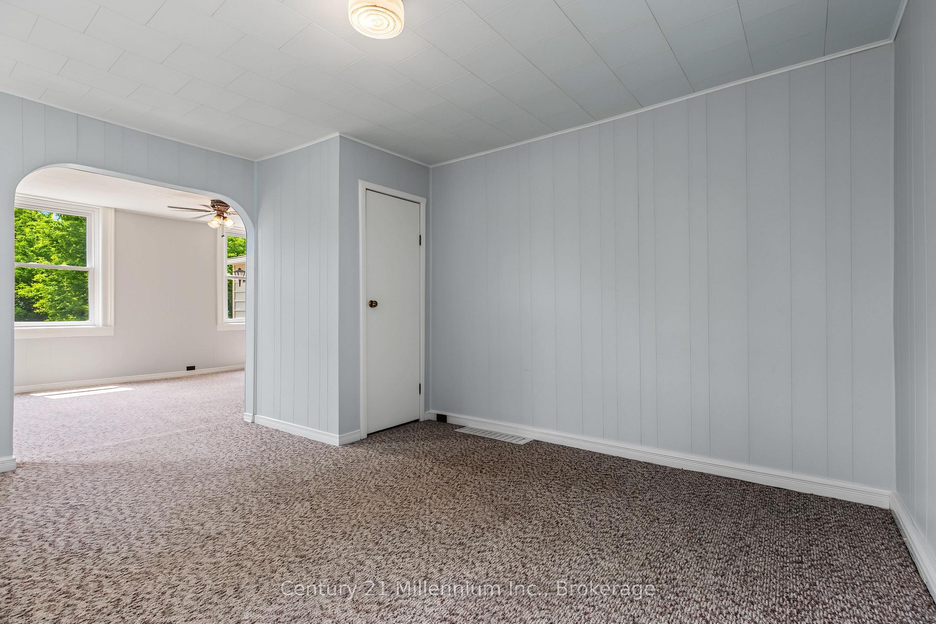 Photo 12 of 306 David Winkler Parkway, West Grey — HOMEH