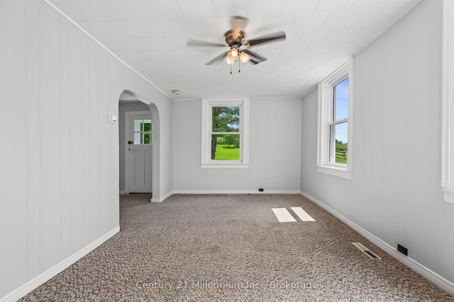 Photo 14 of 306 David Winkler Parkway, West Grey — HOMEH