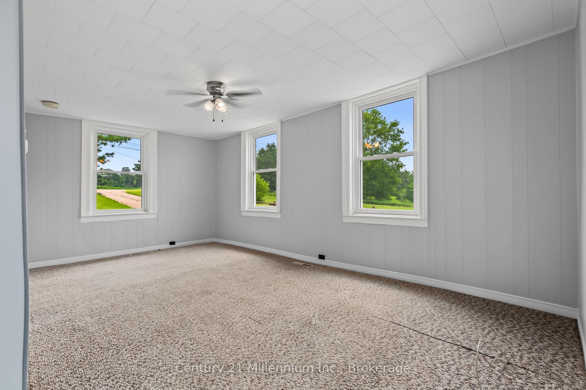 Photo 15 of 306 David Winkler Parkway, West Grey — HOMEH