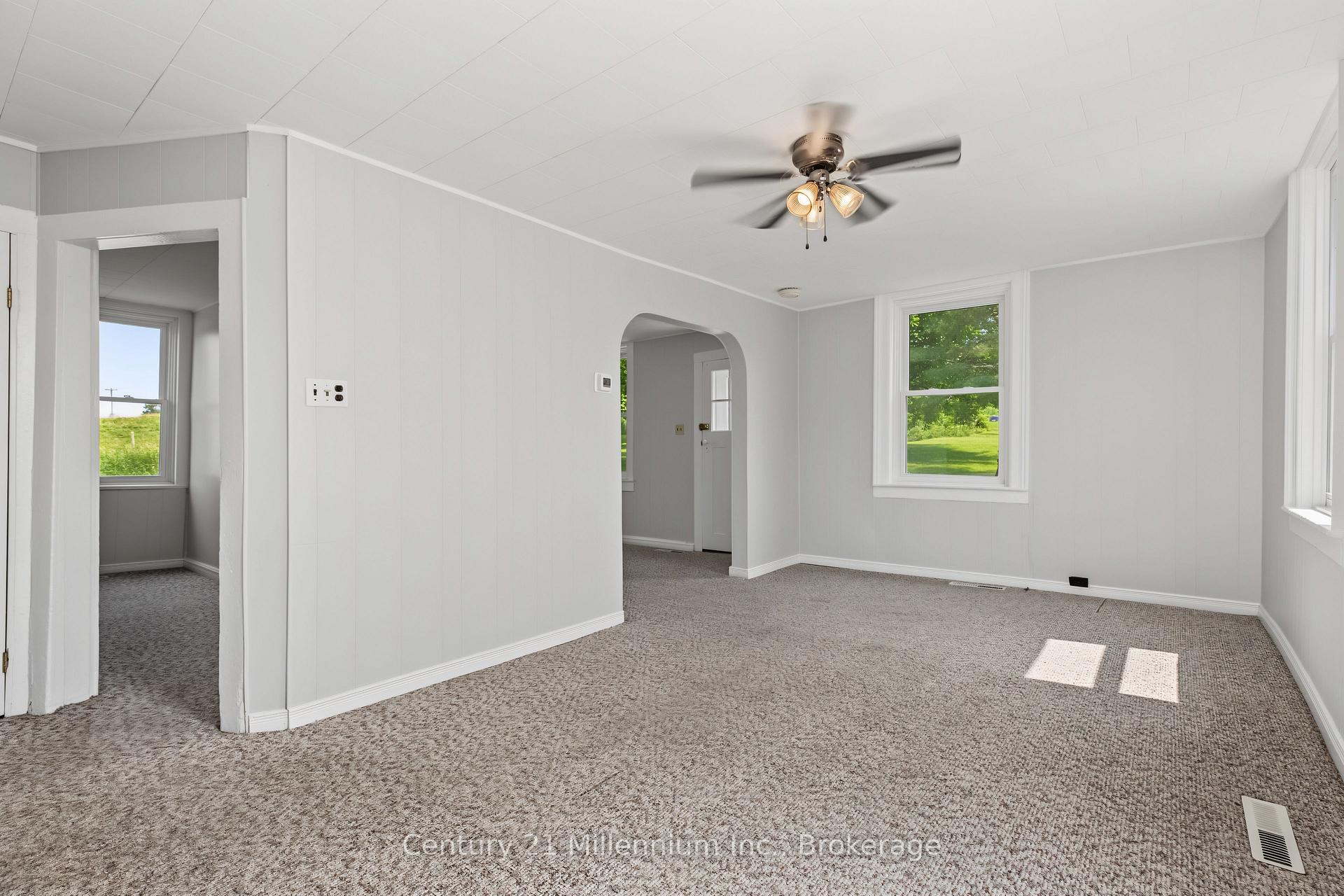 Photo 16 of 306 David Winkler Parkway, West Grey — HOMEH