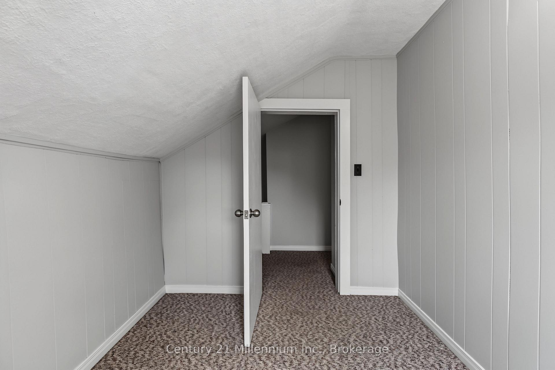 Photo 25 of 306 David Winkler Parkway, West Grey — HOMEH