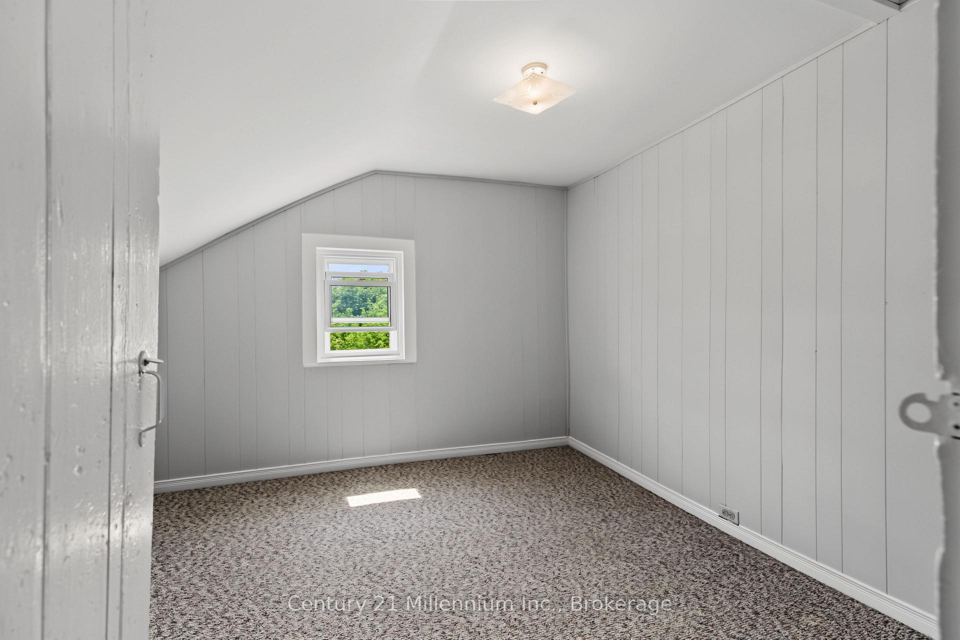 Photo 26 of 306 David Winkler Parkway, West Grey — HOMEH