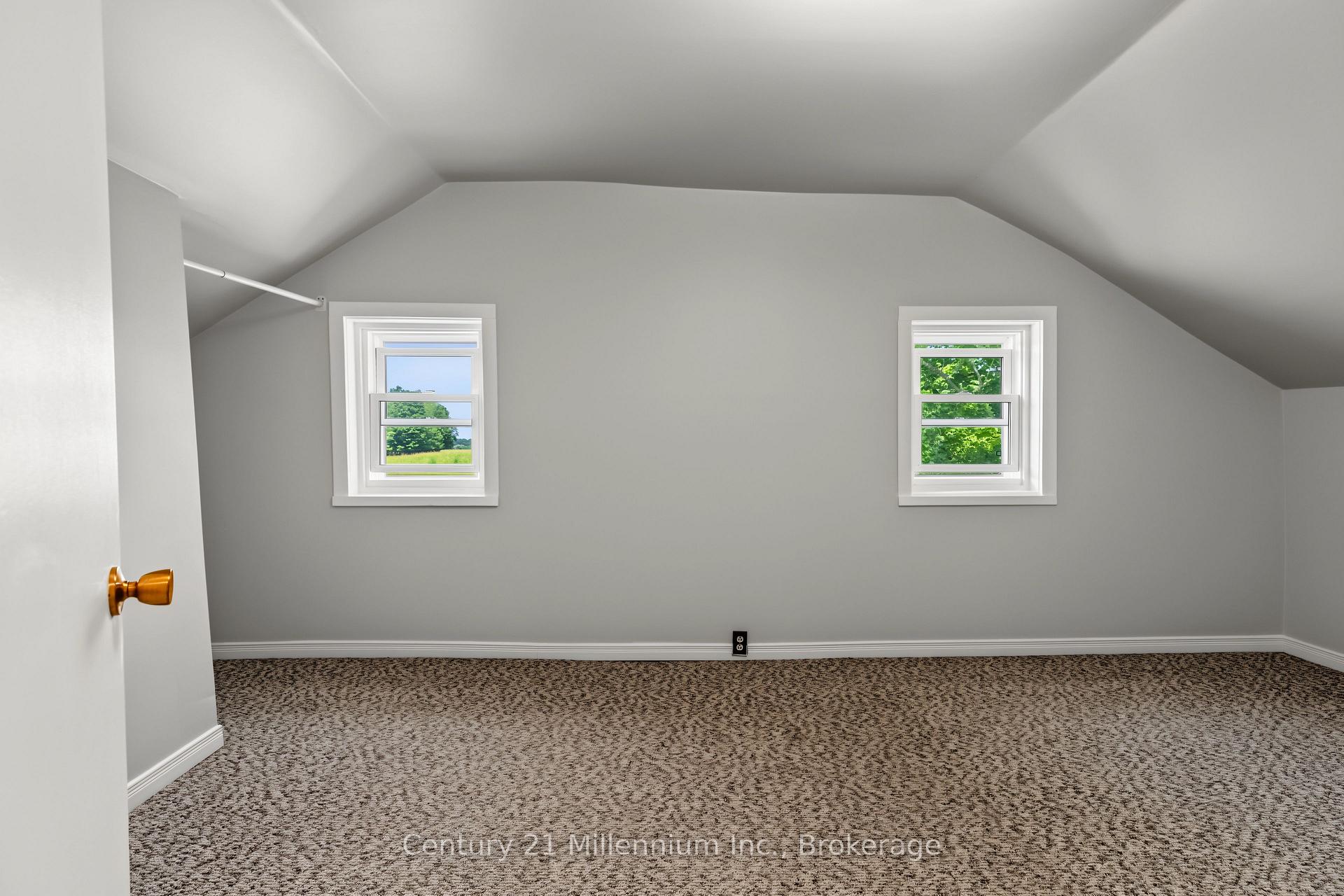 Photo 28 of 306 David Winkler Parkway, West Grey — HOMEH