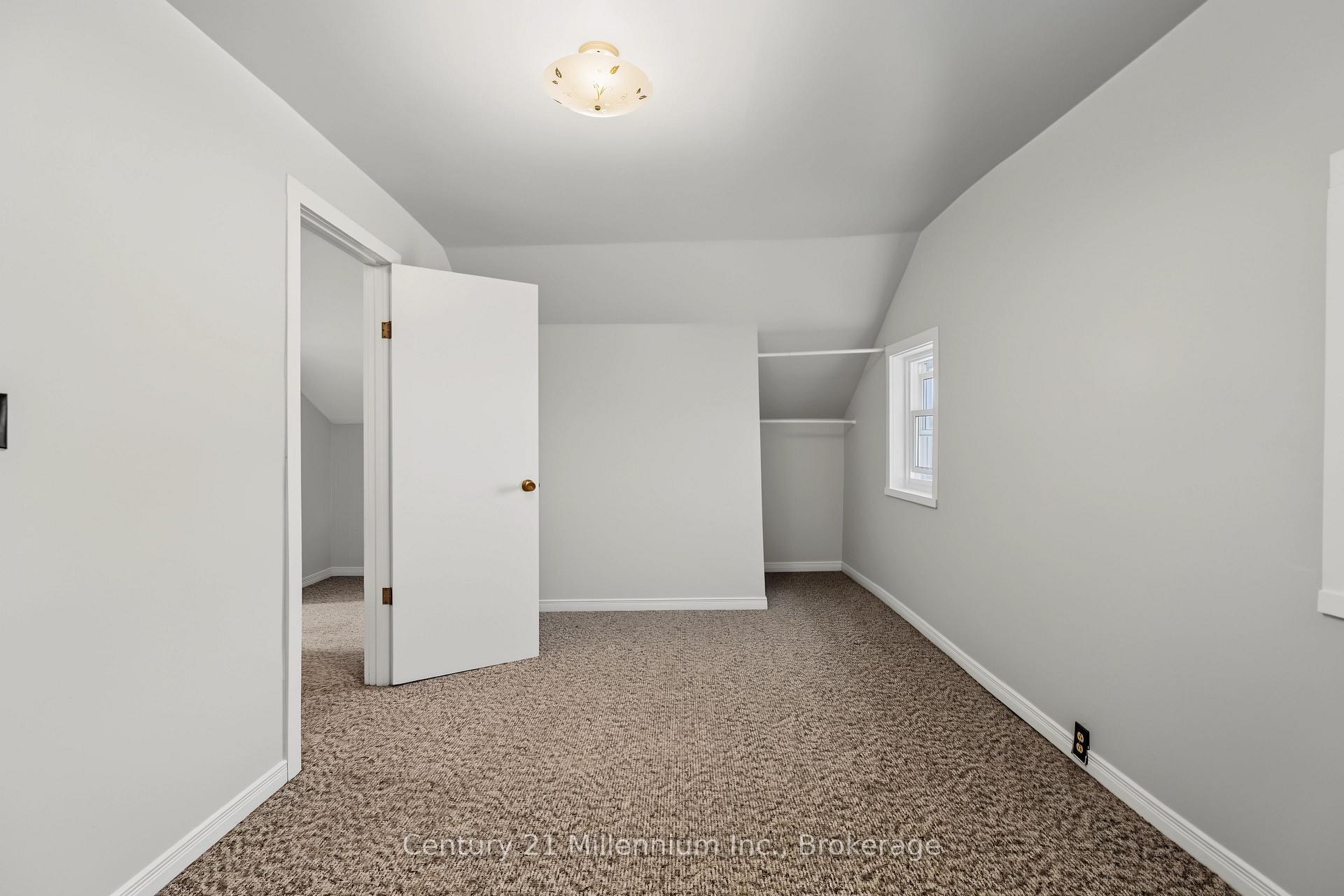 Photo 30 of 306 David Winkler Parkway, West Grey — HOMEH