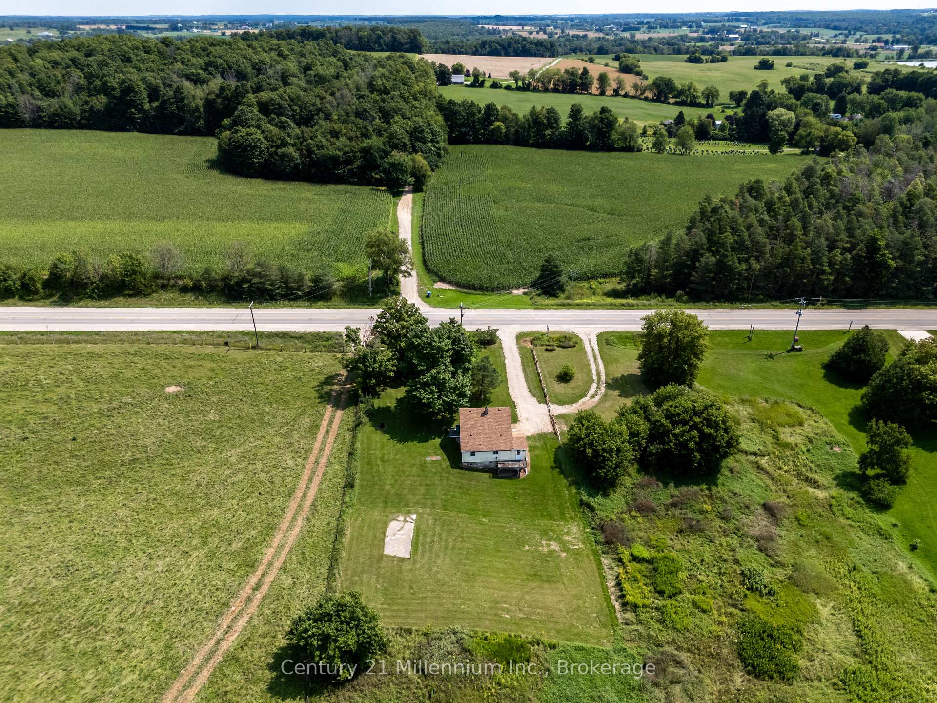 Photo 46 of 306 David Winkler Parkway, West Grey — HOMEH
