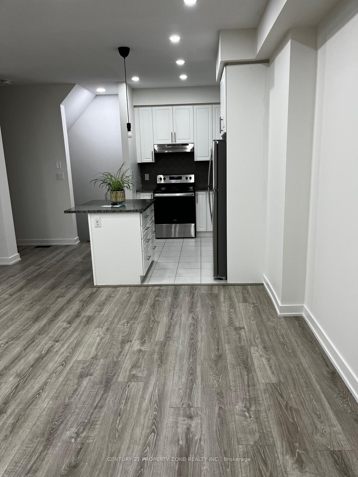 Photo 8 of Unit 64, 590 North Service Road, Hamilton, Stoney Creek — HOMEH