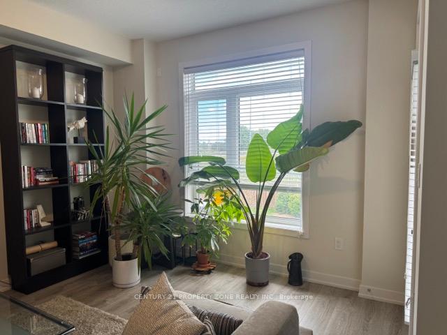 Photo 10 of Unit 64, 590 North Service Road, Hamilton, Stoney Creek — HOMEH