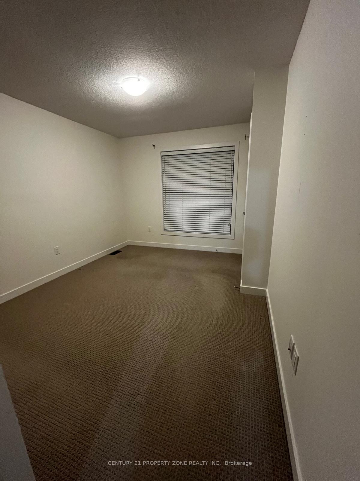 Photo 22 of Unit 64, 590 North Service Road, Hamilton, Stoney Creek — HOMEH