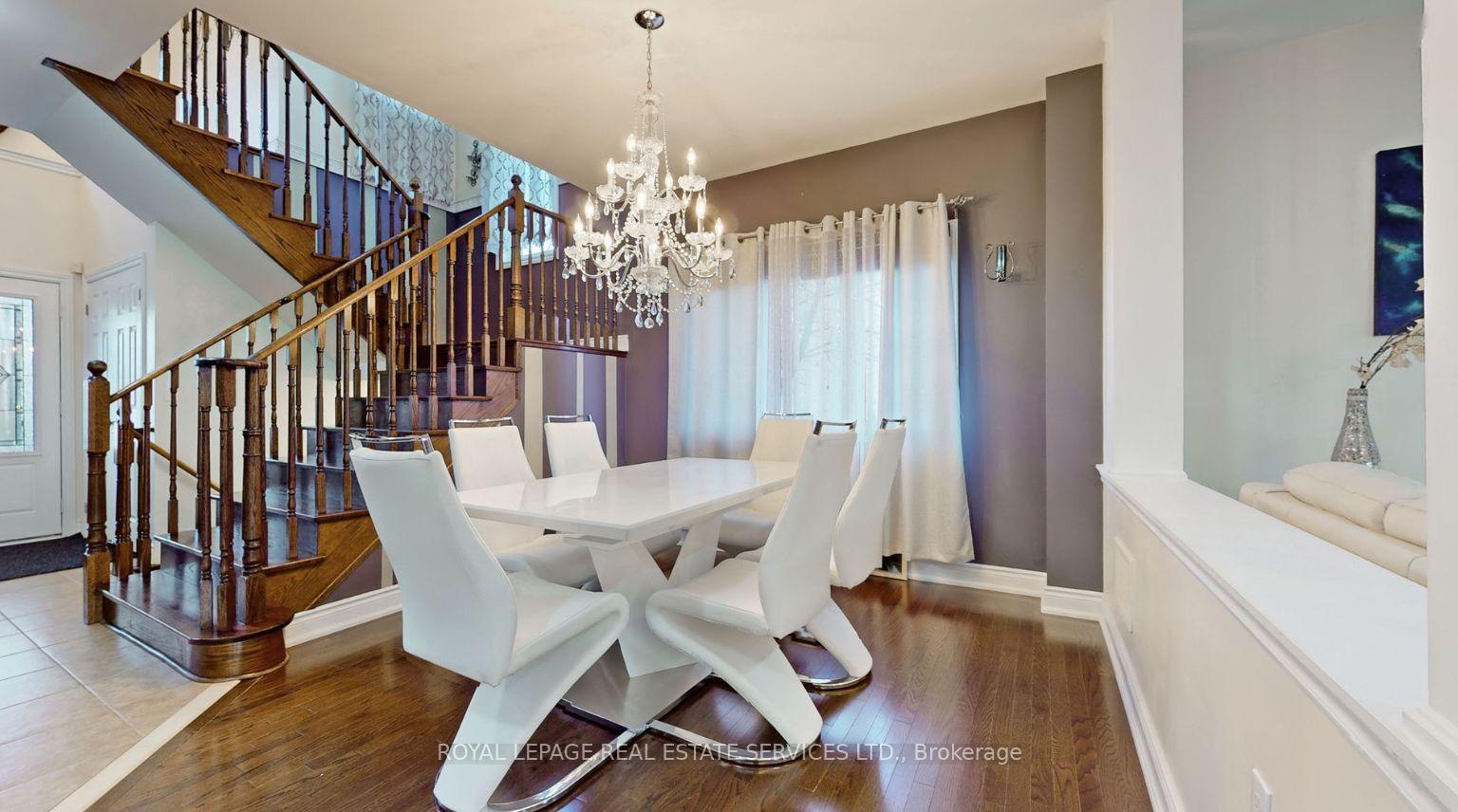 Photo 12 of 45 Mapleton Mills Drive S, King, Schomberg — HOMEH