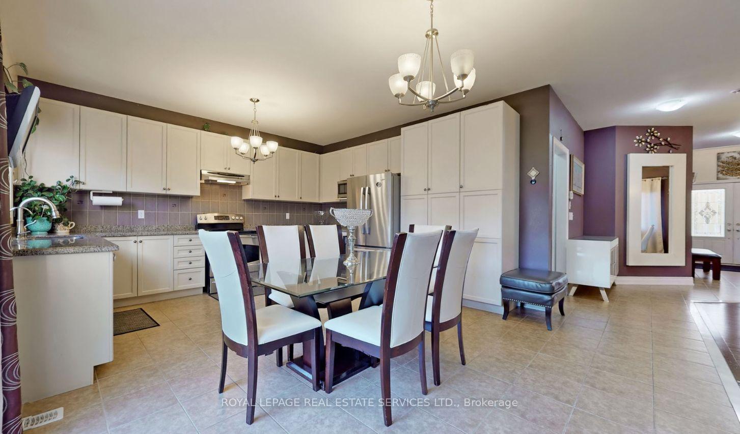 Photo 14 of 45 Mapleton Mills Drive S, King, Schomberg — HOMEH