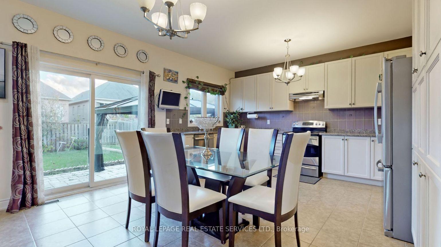 Photo 15 of 45 Mapleton Mills Drive S, King, Schomberg — HOMEH