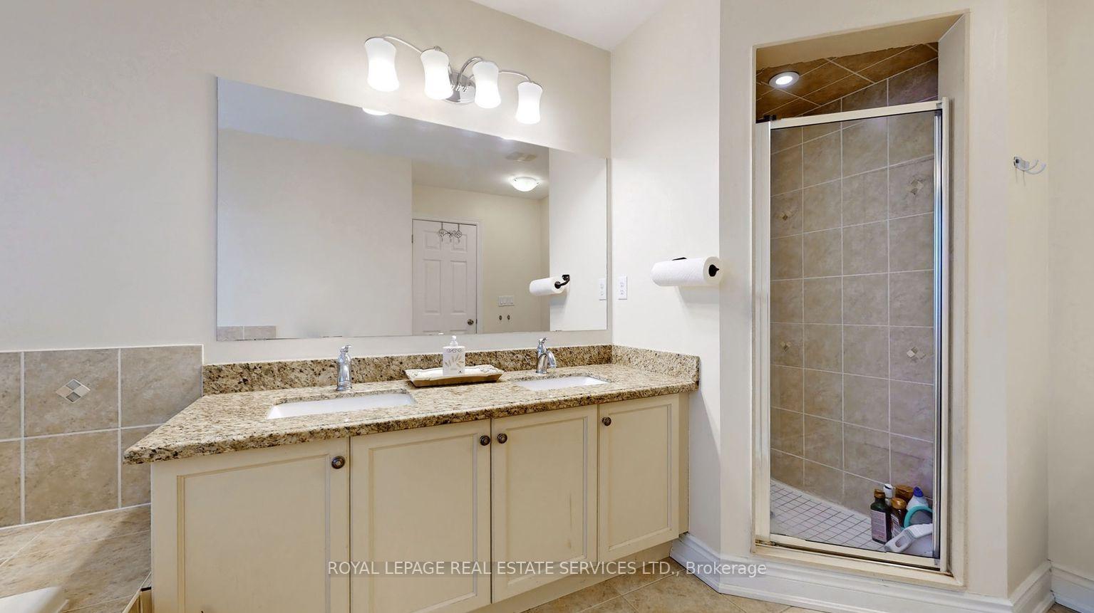 Photo 22 of 45 Mapleton Mills Drive S, King, Schomberg — HOMEH