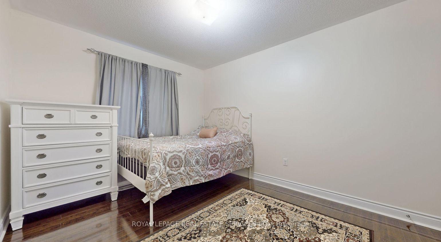 Photo 24 of 45 Mapleton Mills Drive S, King, Schomberg — HOMEH