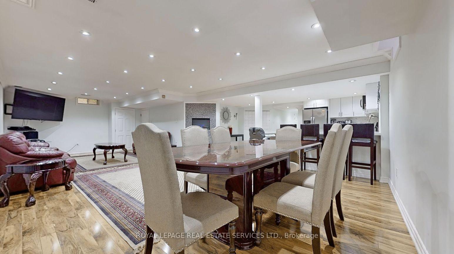 Photo 32 of 45 Mapleton Mills Drive S, King, Schomberg — HOMEH