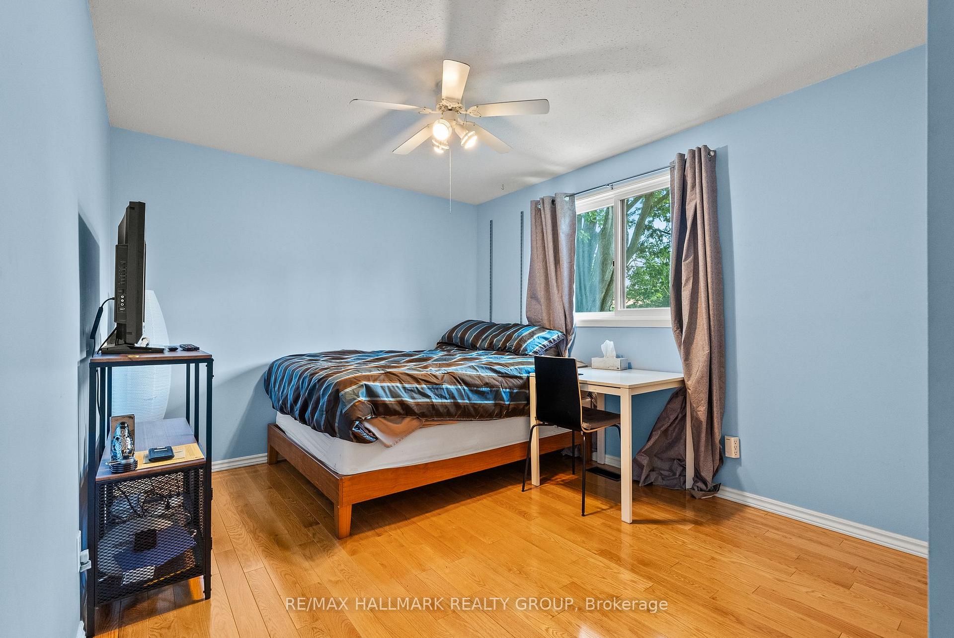 Photo 22 of 932 Beauclaire Drive, Ottawa, Orleans Wood — HOMEH