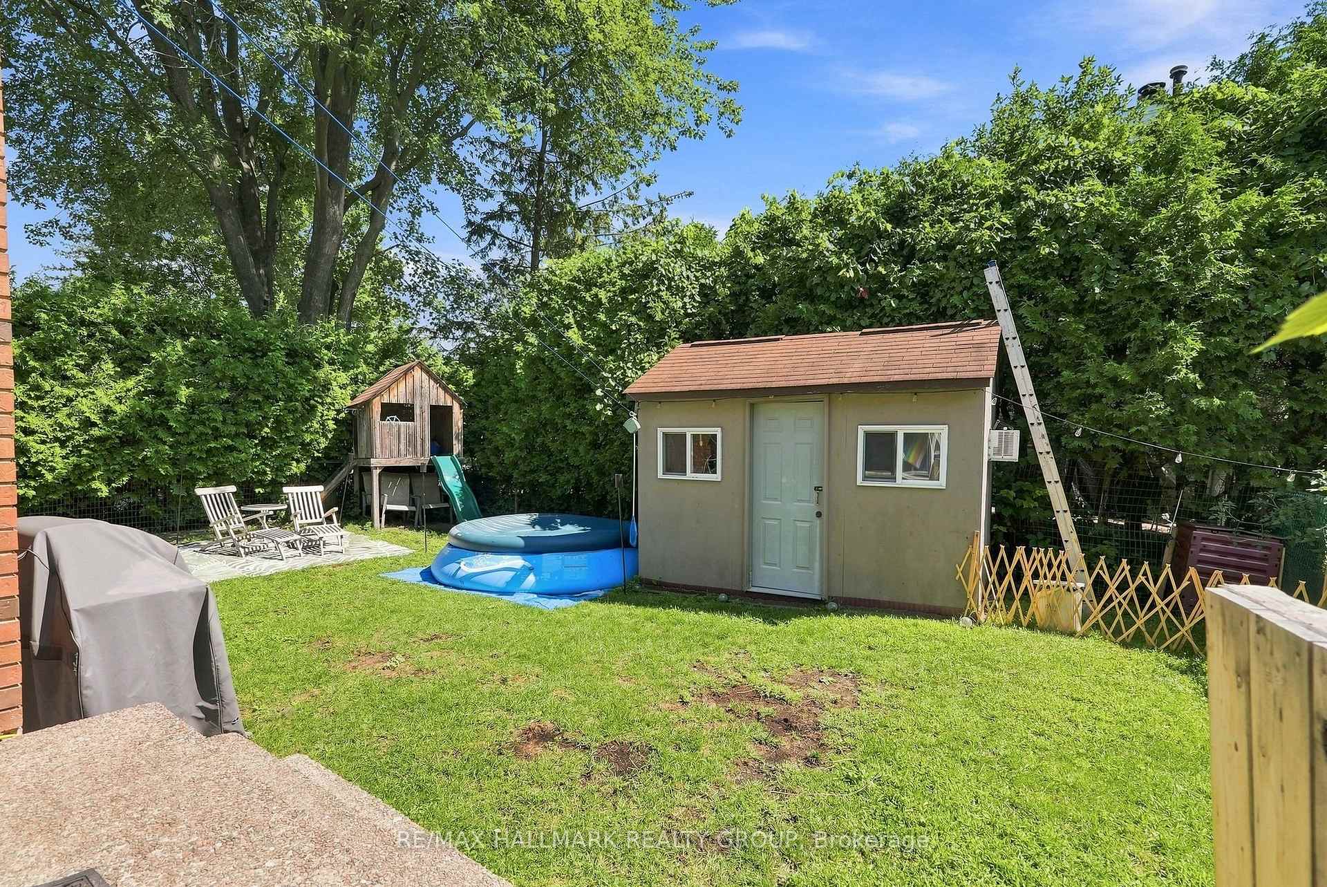 Photo 27 of 932 Beauclaire Drive, Ottawa, Orleans Wood — HOMEH