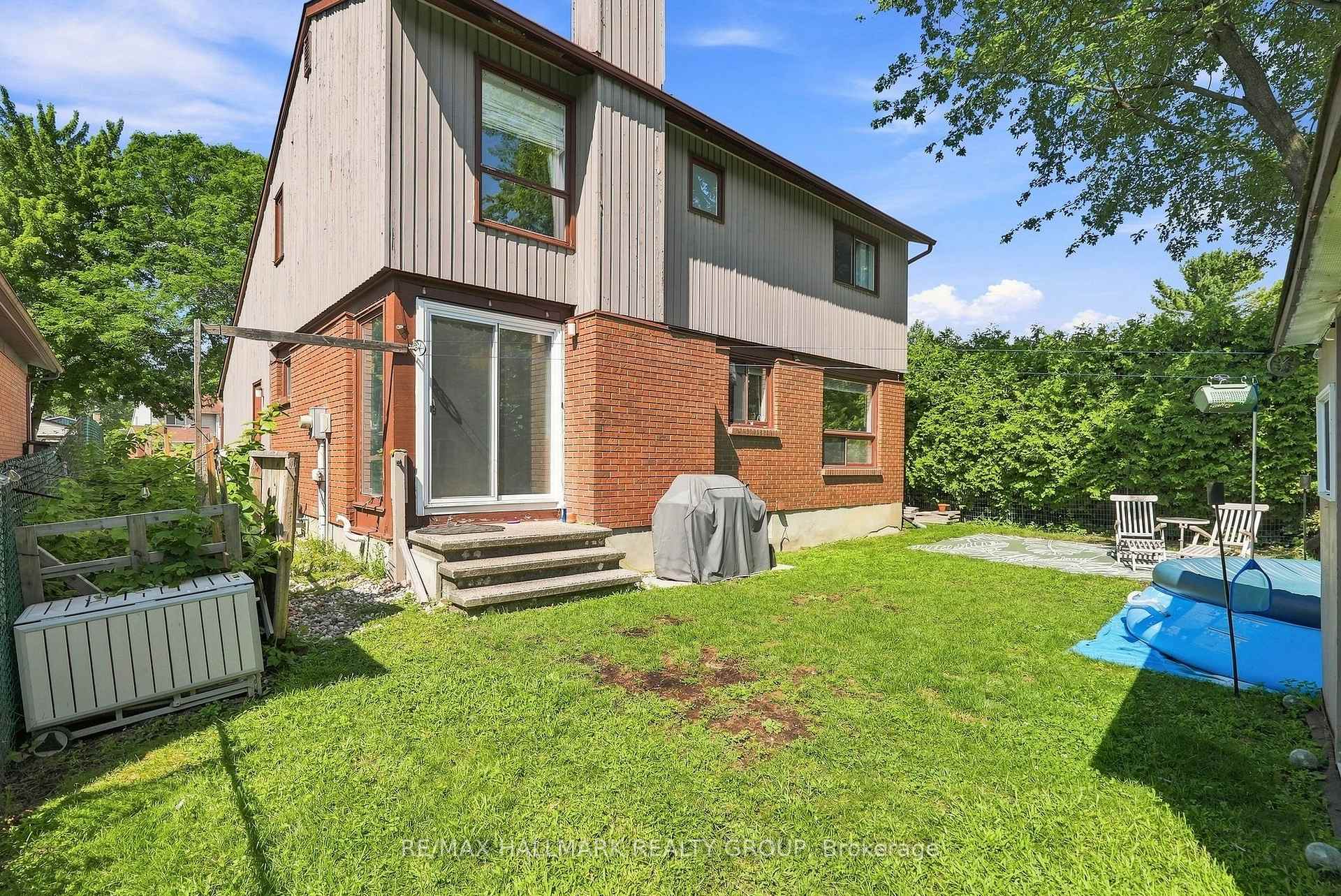 Photo 28 of 932 Beauclaire Drive, Ottawa, Orleans Wood — HOMEH