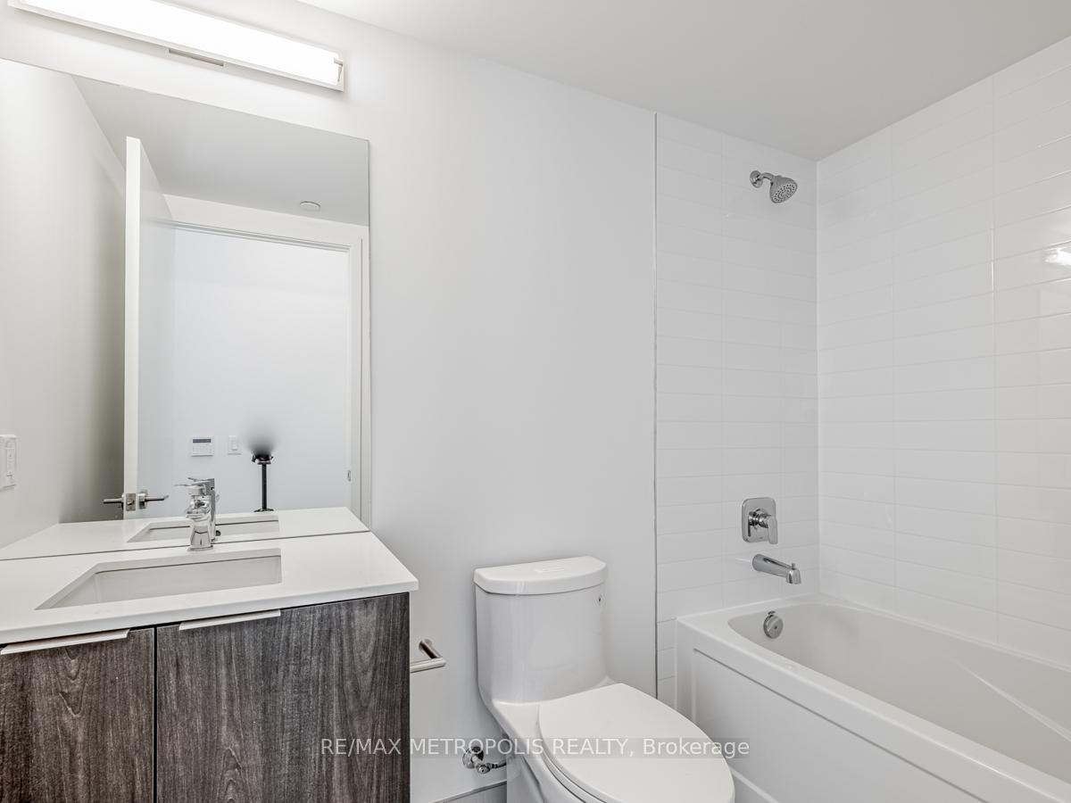 Photo 9 of Unit 1508, 158 Front Street E, Toronto, Bay Street Corridor — HOMEH