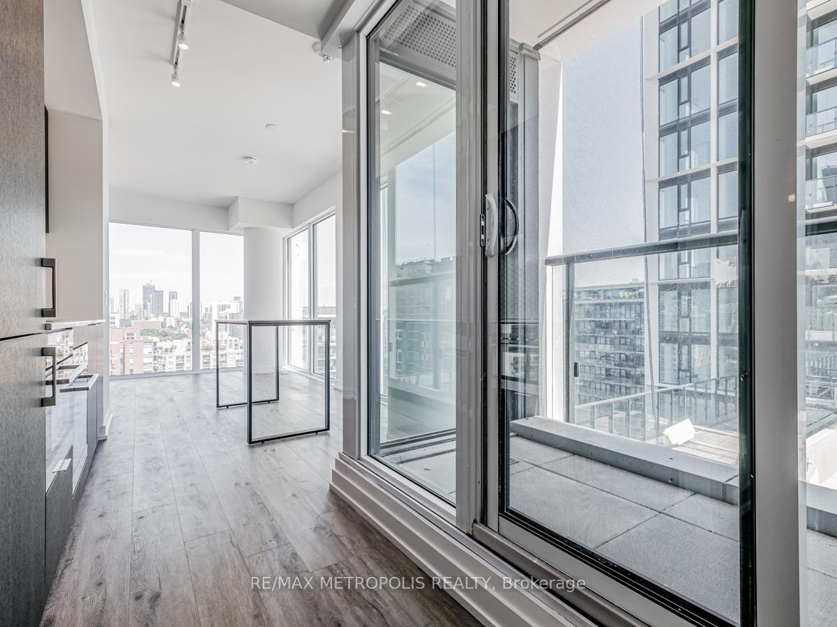 Photo 10 of Unit 1508, 158 Front Street E, Toronto, Bay Street Corridor — HOMEH