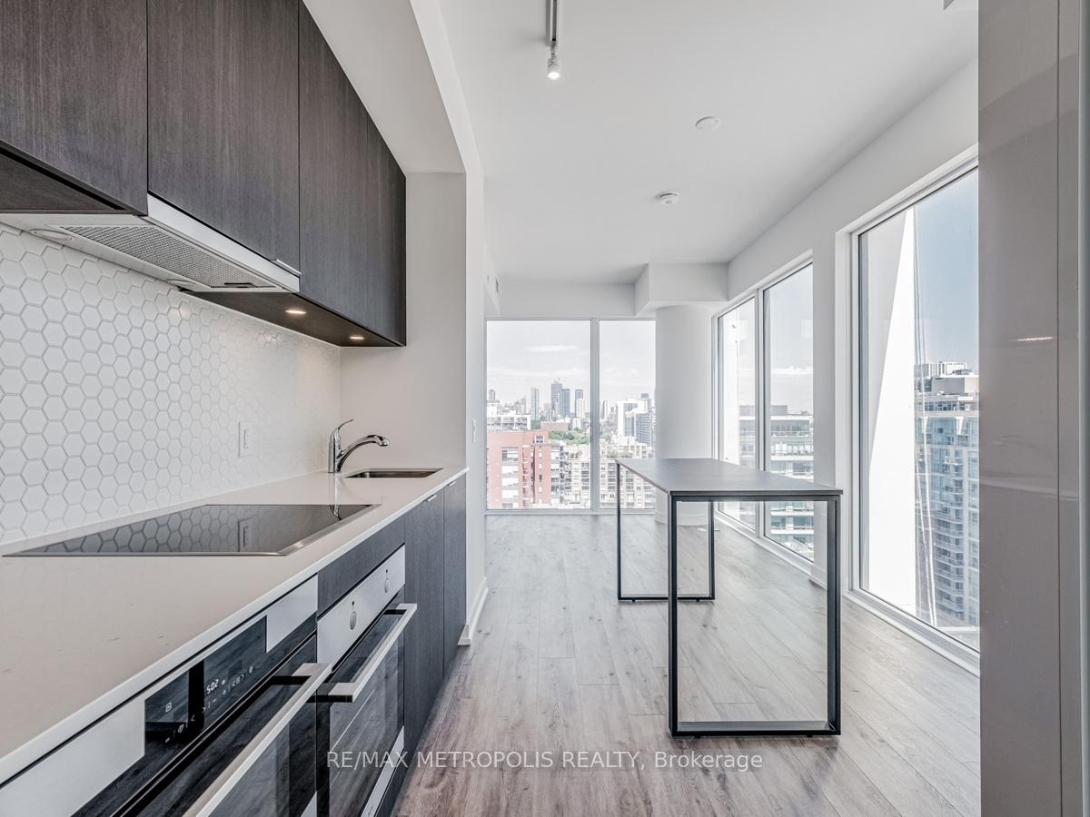 Photo 12 of Unit 1508, 158 Front Street E, Toronto, Bay Street Corridor — HOMEH