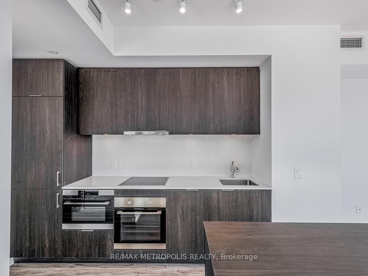 Photo 17 of Unit 1508, 158 Front Street E, Toronto, Bay Street Corridor — HOMEH